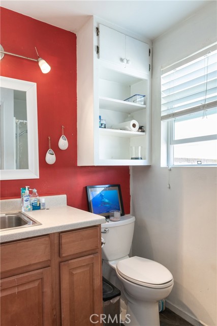 571 33rd Street, Manhattan Beach, California 90266, 2 Bedrooms Bedrooms, ,2 BathroomsBathrooms,Residential,Sold,33rd,SB21059997