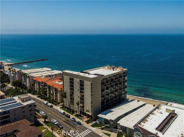 531 Esplanade, Redondo Beach, California 90277, 2 Bedrooms Bedrooms, ,2 BathroomsBathrooms,Residential,Sold,Esplanade,SB19240395