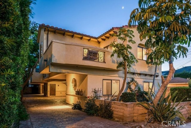 2104 Vanderbilt Lane, Redondo Beach, California 90278, 3 Bedrooms Bedrooms, ,3 BathroomsBathrooms,Residential,Sold,Vanderbilt,SB18228113