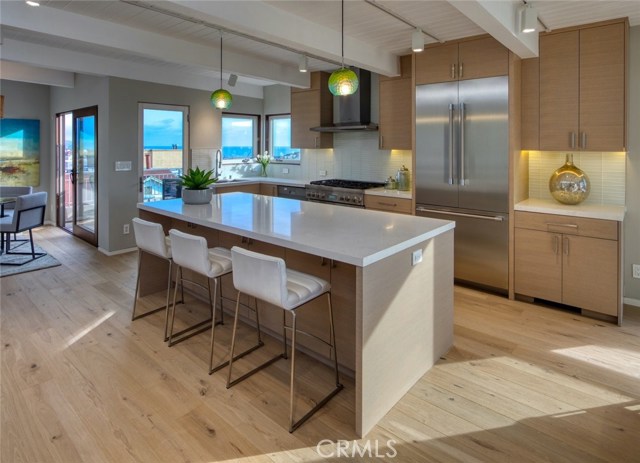 221 36th Street, Manhattan Beach, California 90266, 3 Bedrooms Bedrooms, ,3 BathroomsBathrooms,Residential,Sold,36th,SB20135528