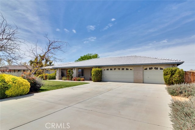 13824 Santee Road,Apple Valley,CA 92307, USA