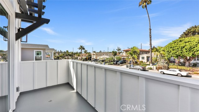 1022 Avenue A, Redondo Beach, California 90277, 6 Bedrooms Bedrooms, ,6 BathroomsBathrooms,Residential,Sold,Avenue A,PV20202846