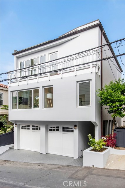 309 20th Place, Manhattan Beach, California 90266, 3 Bedrooms Bedrooms, ,1 BathroomBathrooms,Residential,Sold,20th,SB20217886