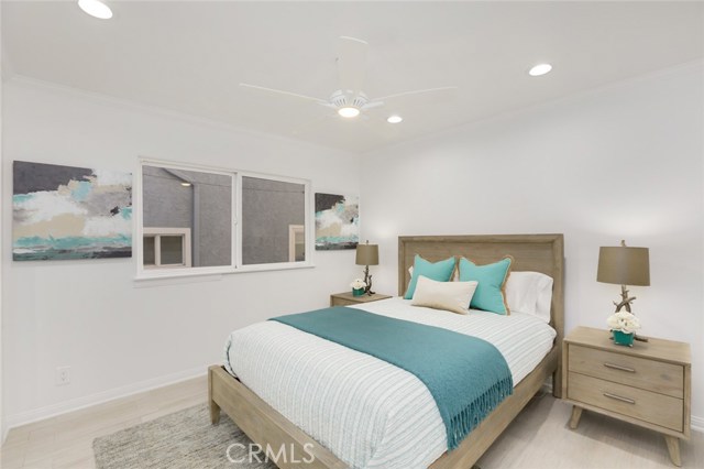 220 4th Street, Hermosa Beach, California 90254, 3 Bedrooms Bedrooms, ,4 BathroomsBathrooms,Residential,Sold,4th,PW18290182