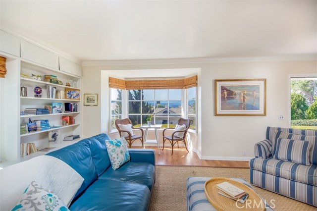 Photo of 31572 Bluff Drive, Laguna Beach, CA 92651