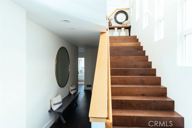 229 24th Street, Hermosa Beach, California 90254, 4 Bedrooms Bedrooms, ,3 BathroomsBathrooms,Residential,Sold,24th,DW17092631