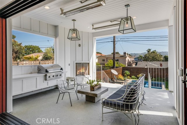 740 Avenue C, Redondo Beach, California 90277, 5 Bedrooms Bedrooms, ,5 BathroomsBathrooms,Residential,Sold,Avenue C,PV20082727