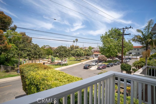 1808 Rockefeller Lane, Redondo Beach, California 90278, 3 Bedrooms Bedrooms, ,2 BathroomsBathrooms,Residential,Sold,Rockefeller,SB18082595