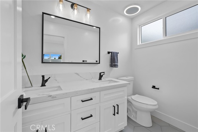 2406 Ripley Avenue, Redondo Beach, California 90278, 3 Bedrooms Bedrooms, ,2 BathroomsBathrooms,Residential,Sold,Ripley,SB21143037