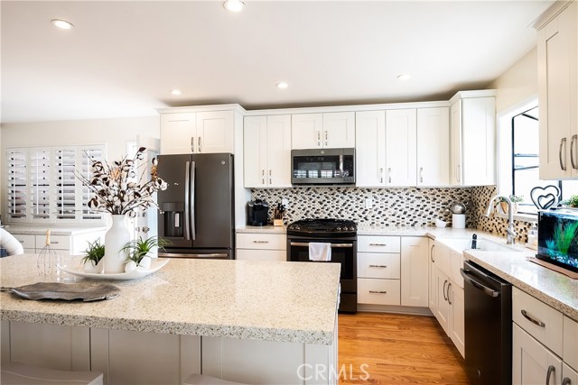 106 Guadalupe Avenue, Redondo Beach, California 90277, 3 Bedrooms Bedrooms, ,2 BathroomsBathrooms,Residential,Sold,Guadalupe,SB19193639