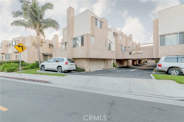 501 Herondo Street, Hermosa Beach, California 90254, 2 Bedrooms Bedrooms, ,2 BathroomsBathrooms,Residential,Sold,Herondo,SB17254181