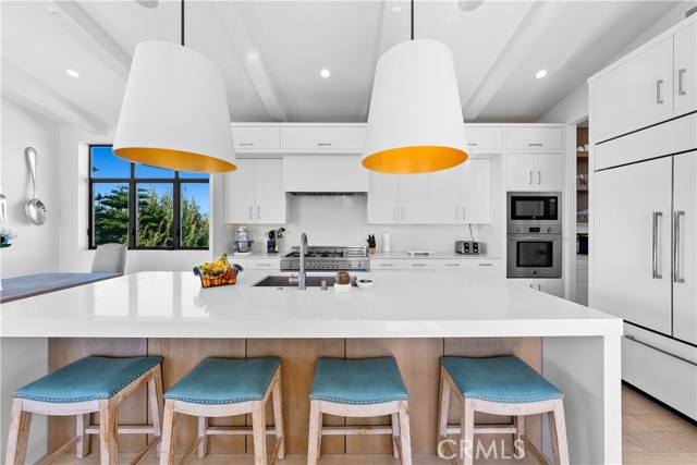 733 12th Street, Manhattan Beach, California 90266, 5 Bedrooms Bedrooms, ,6 BathroomsBathrooms,Residential,Sold,12th,SB21089898