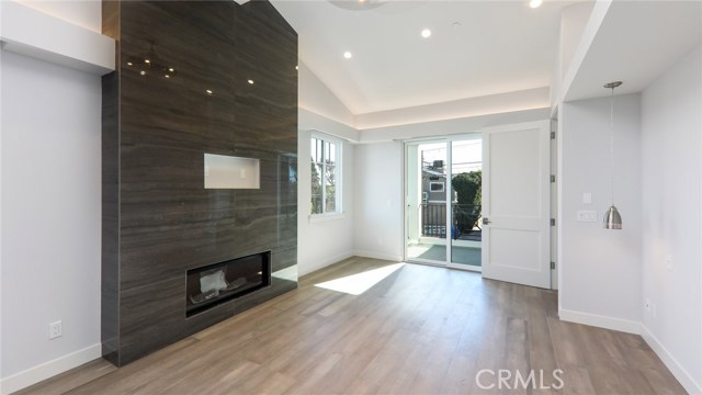 1917 Farrell Avenue, Redondo Beach, California 90278, 4 Bedrooms Bedrooms, ,3 BathroomsBathrooms,Residential,Sold,Farrell,PV20259109