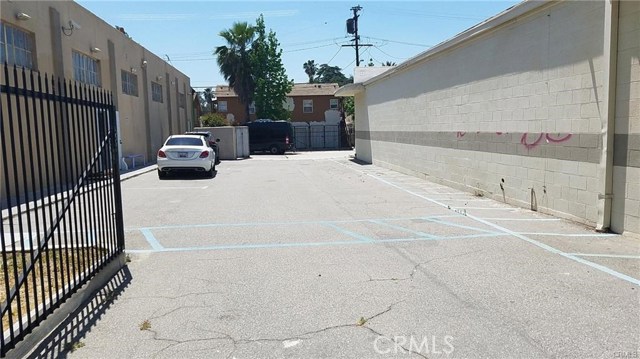 Highland, 92405, ,For Sale,Highland,WS20191871