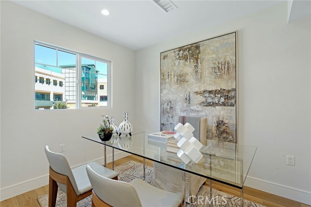 528 Elena Avenue, Redondo Beach, California 90277, 4 Bedrooms Bedrooms, ,4 BathroomsBathrooms,Residential,Sold,Elena,SB21098189