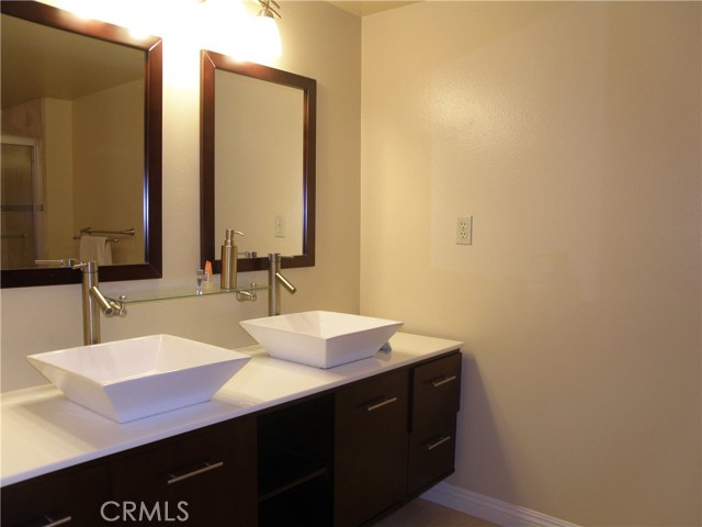 612 Irena Avenue, Redondo Beach, California 90277, 2 Bedrooms Bedrooms, ,2 BathroomsBathrooms,Residential,Sold,Irena,SB17142804