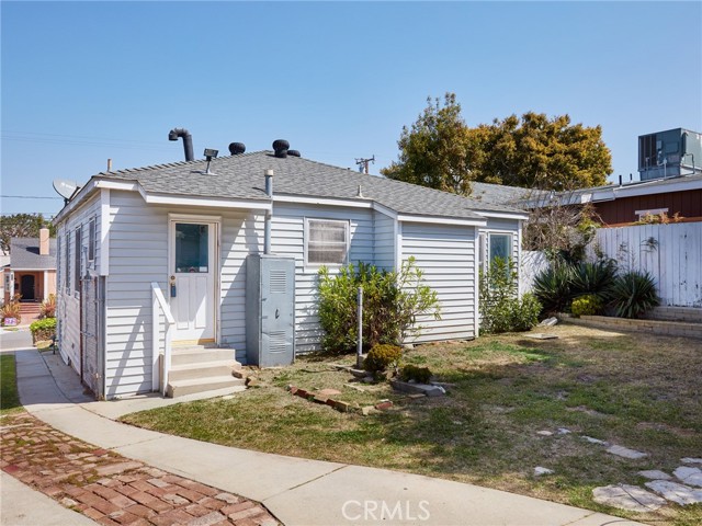 2 Bed Home for Sale in El Segundo, California