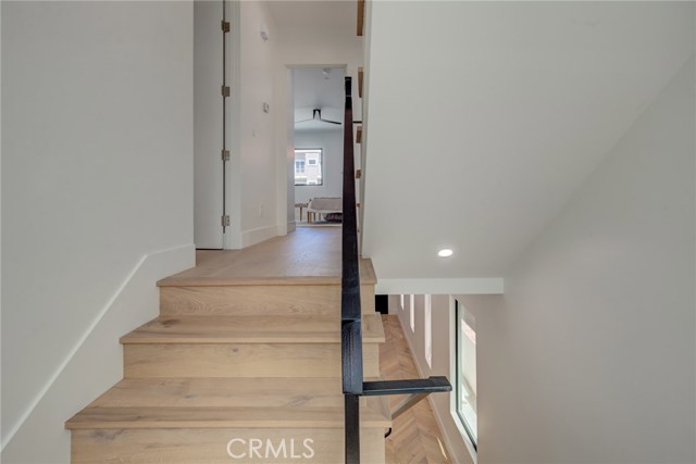 124 39th Street, Manhattan Beach, California 90266, 3 Bedrooms Bedrooms, ,2 BathroomsBathrooms,Residential,Sold,39th,SB20089804