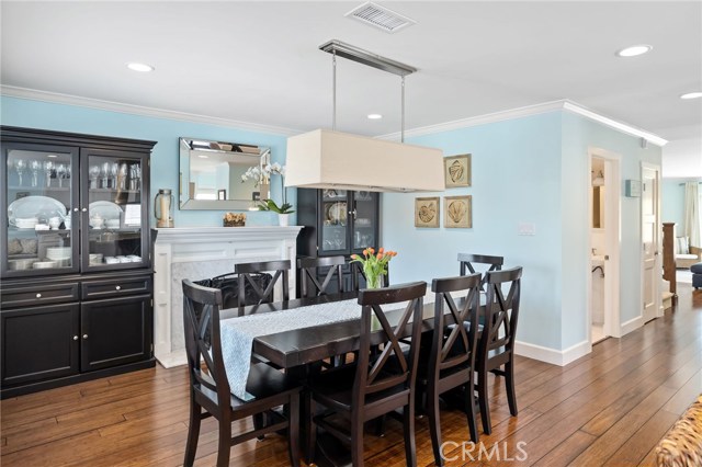 804 Juanita Avenue, Redondo Beach, California 90277, 4 Bedrooms Bedrooms, ,3 BathroomsBathrooms,Residential,Sold,Juanita,SB20123579
