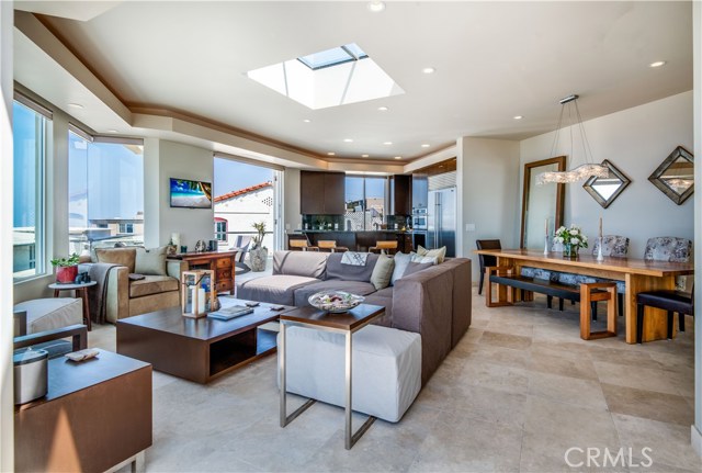 228 33rd Street, Manhattan Beach, California 90266, 3 Bedrooms Bedrooms, ,1 BathroomBathrooms,Residential,Sold,33rd,SB19198538