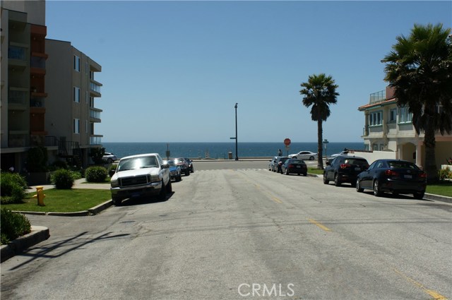 1219 Catalina Avenue, Redondo Beach, California 90277, 4 Bedrooms Bedrooms, ,4 BathroomsBathrooms,Residential,Sold,Catalina,SB17109861