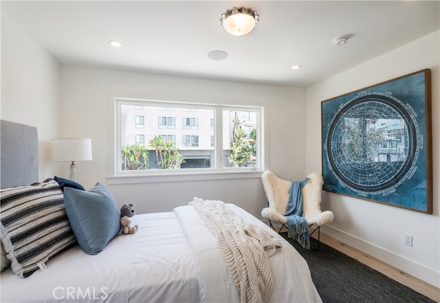 3330 The Strand, Hermosa Beach, California 90254, 5 Bedrooms Bedrooms, ,5 BathroomsBathrooms,Residential,Sold,The Strand,SB18221247