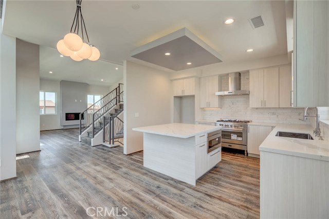 2707 Rockefeller Lane, Redondo Beach, California 90278, 4 Bedrooms Bedrooms, ,4 BathroomsBathrooms,Residential,Sold,Rockefeller,PV19134753