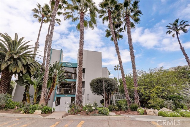 660 The Village, Redondo Beach, California 90277, 1 Bedroom Bedrooms, ,1 BathroomBathrooms,Residential,Sold,The Village,SB20054777