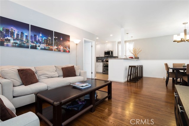 1301 19th Street, Manhattan Beach, California 90266, 3 Bedrooms Bedrooms, ,2 BathroomsBathrooms,Residential,Sold,19th,SB17057029