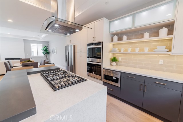 2609 Mathews Avenue, Redondo Beach, California 90278, 3 Bedrooms Bedrooms, ,2 BathroomsBathrooms,Residential,Sold,Mathews,SB19093537
