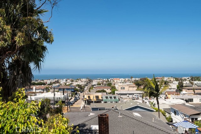 909 8th Street, Hermosa Beach, California 90254, 5 Bedrooms Bedrooms, ,4 BathroomsBathrooms,Residential,Sold,8th,SB20212792