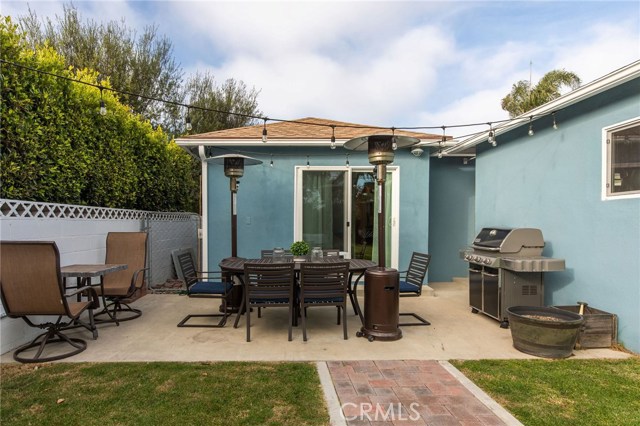 1012 Avenue C, Redondo Beach, California 90277, 4 Bedrooms Bedrooms, ,2 BathroomsBathrooms,Residential,Sold,Avenue C,SB19263287