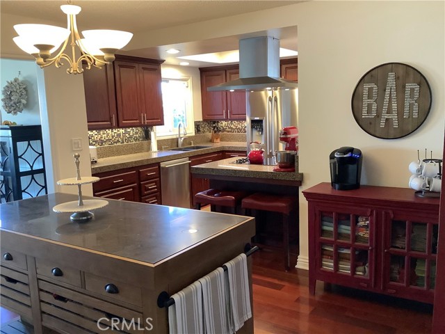 500 SUSANA, Redondo Beach, California 90277, 4 Bedrooms Bedrooms, ,2 BathroomsBathrooms,Residential,Sold,SUSANA,SB21045284