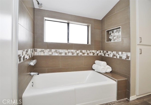 2409 Vanderbilt Lane, Redondo Beach, California 90278, 3 Bedrooms Bedrooms, ,2 BathroomsBathrooms,Residential,Sold,Vanderbilt,SB18125768