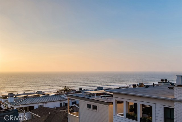 229 19th Street, Manhattan Beach, California 90266, ,Residential Income,Sold,19th,SB19153682