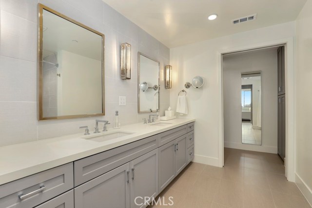 1920 Pacific Coast, Redondo Beach, California 90277, 1 Bedroom Bedrooms, ,1 BathroomBathrooms,Residential,Sold,Pacific Coast,PW20242353 1920 Pacific Coast, Redondo Beach, California 90277, 1 Bedroom Bedrooms, ,1 BathroomBathrooms,Residential,Sold,Pacific Coast,PW20242353