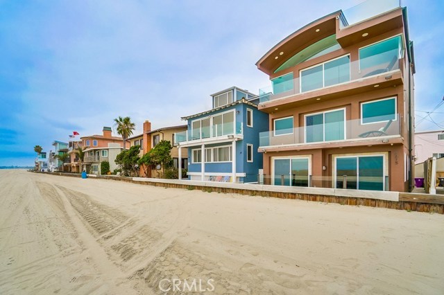 6815 Seaside Walk