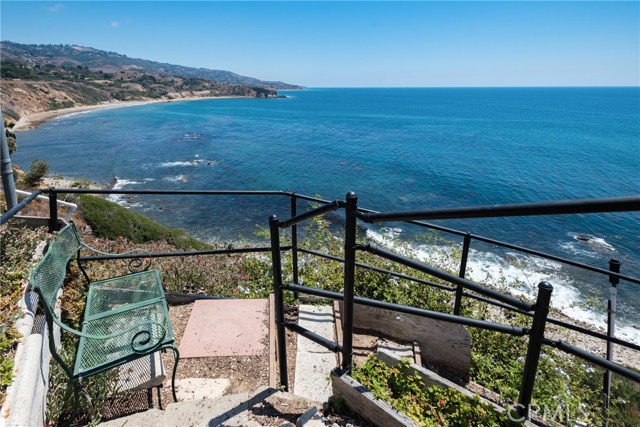 32724 Coastsite Drive, Rancho Palos Verdes, California 90275, 2 Bedrooms Bedrooms, ,2 BathroomsBathrooms,Residential,Sold,Coastsite,PV20209368