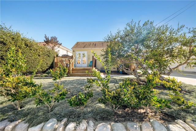 1912 Robinson Street, Redondo Beach, California 90278, 3 Bedrooms Bedrooms, ,1 BathroomBathrooms,Residential,Sold,Robinson,SB21045337