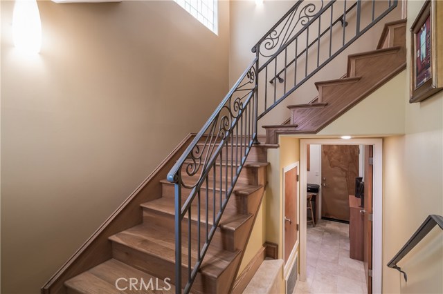 1209 Bayview Drive, Manhattan Beach, California 90266, 2 Bedrooms Bedrooms, ,1 BathroomBathrooms,Residential,Sold,Bayview,SB19189797