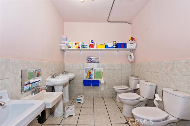 Lynwood, ,Commercial,For Sale,Lynwood,CV20155528