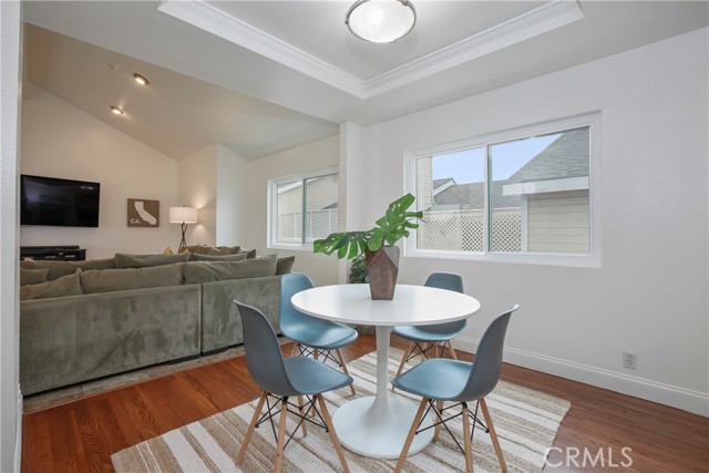 2511 Rockefeller Lane, Redondo Beach, California 90278, 3 Bedrooms Bedrooms, ,2 BathroomsBathrooms,Residential,Sold,Rockefeller,SB21046800