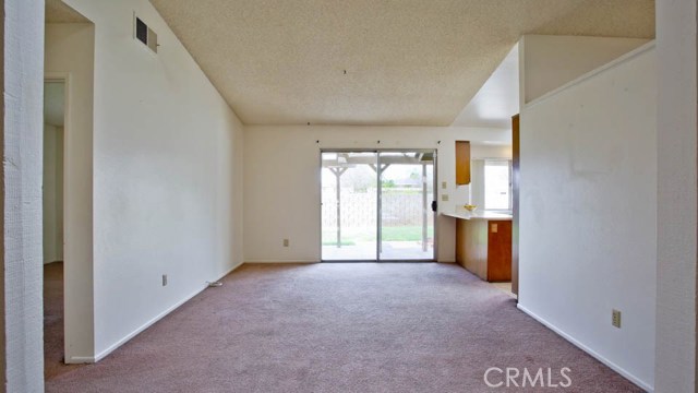 Open and Spacious Family Room