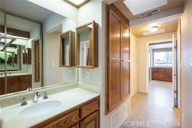 6125 Queenridge Drive, Rancho Palos Verdes, California 90275, 4 Bedrooms Bedrooms, ,3 BathroomsBathrooms,Residential,Sold,Queenridge,PV20176653
