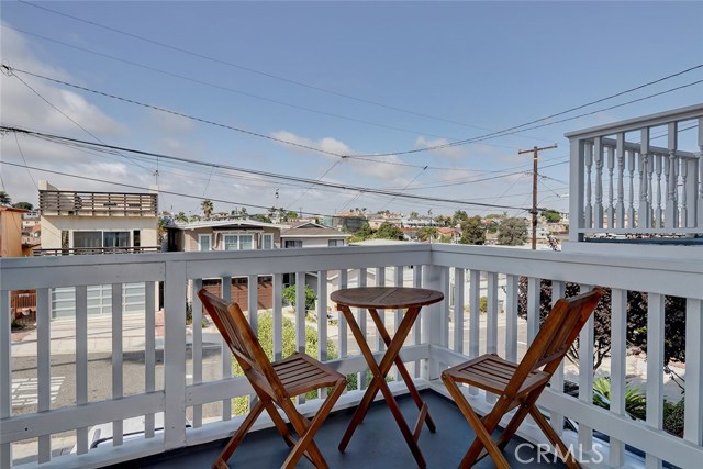 1610 Van Horne Lane, Redondo Beach, California 90278, 3 Bedrooms Bedrooms, ,3 BathroomsBathrooms,Residential,Sold,Van Horne,SB19217859