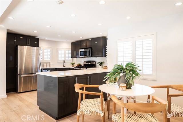 DINING AREA IS CONNECTED TO THE KITCHEN MAKING MEAL TIME A BREEZE!