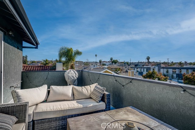 1916 Grant Avenue, Redondo Beach, California 90278, 3 Bedrooms Bedrooms, ,2 BathroomsBathrooms,Residential,Sold,Grant,SB21082917