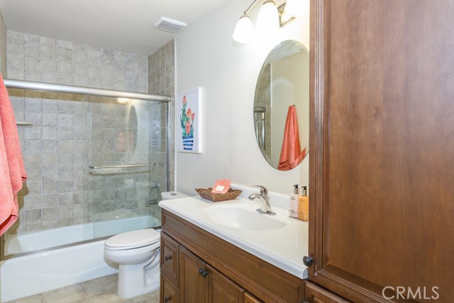 1140 Manhattan Beach Boulevard, Manhattan Beach, California 90266, 2 Bedrooms Bedrooms, ,3 BathroomsBathrooms,Residential,Sold,Manhattan Beach,SB17069886