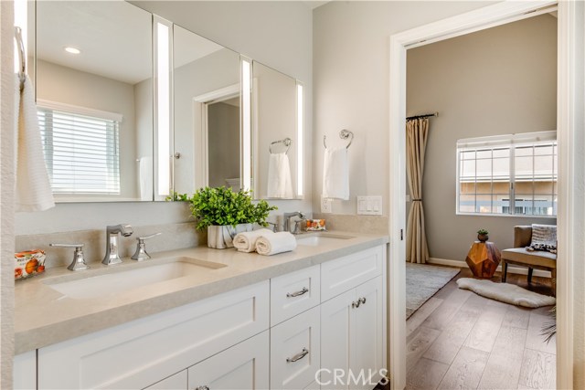 1512 Goodman Avenue, Redondo Beach, California 90278, 3 Bedrooms Bedrooms, ,2 BathroomsBathrooms,Residential,Sold,Goodman,SB19232948