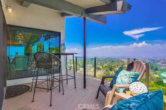 16 Deerhill Drive, Rolling Hills Estates, California 90274, 4 Bedrooms Bedrooms, ,3 BathroomsBathrooms,Residential,Sold,Deerhill,PV21103013